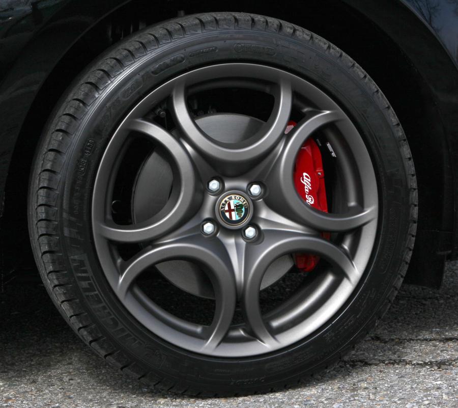 Колеса Alfa Romeo MiTo R.I.A.R. (955) 2009 года  (фото 6 из 9)
